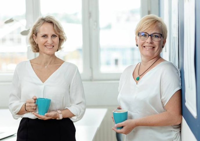 Responsable Clientele de SolDent Kriszta et Angie