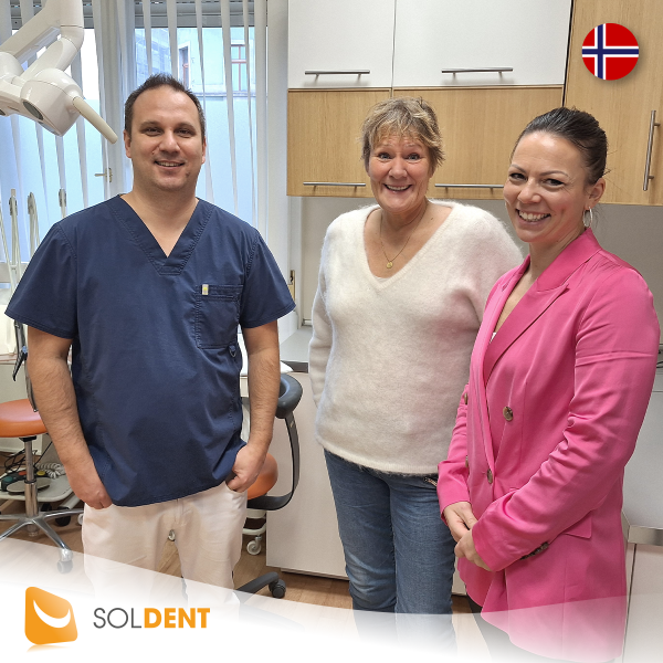 Dr Nemes et Patient Satisfait